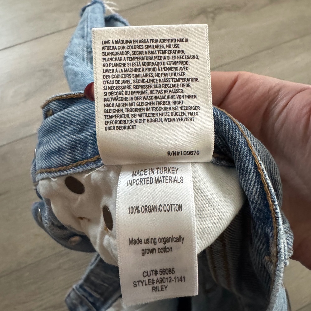 Agolde Riley Shorts - Picture 3 of 3